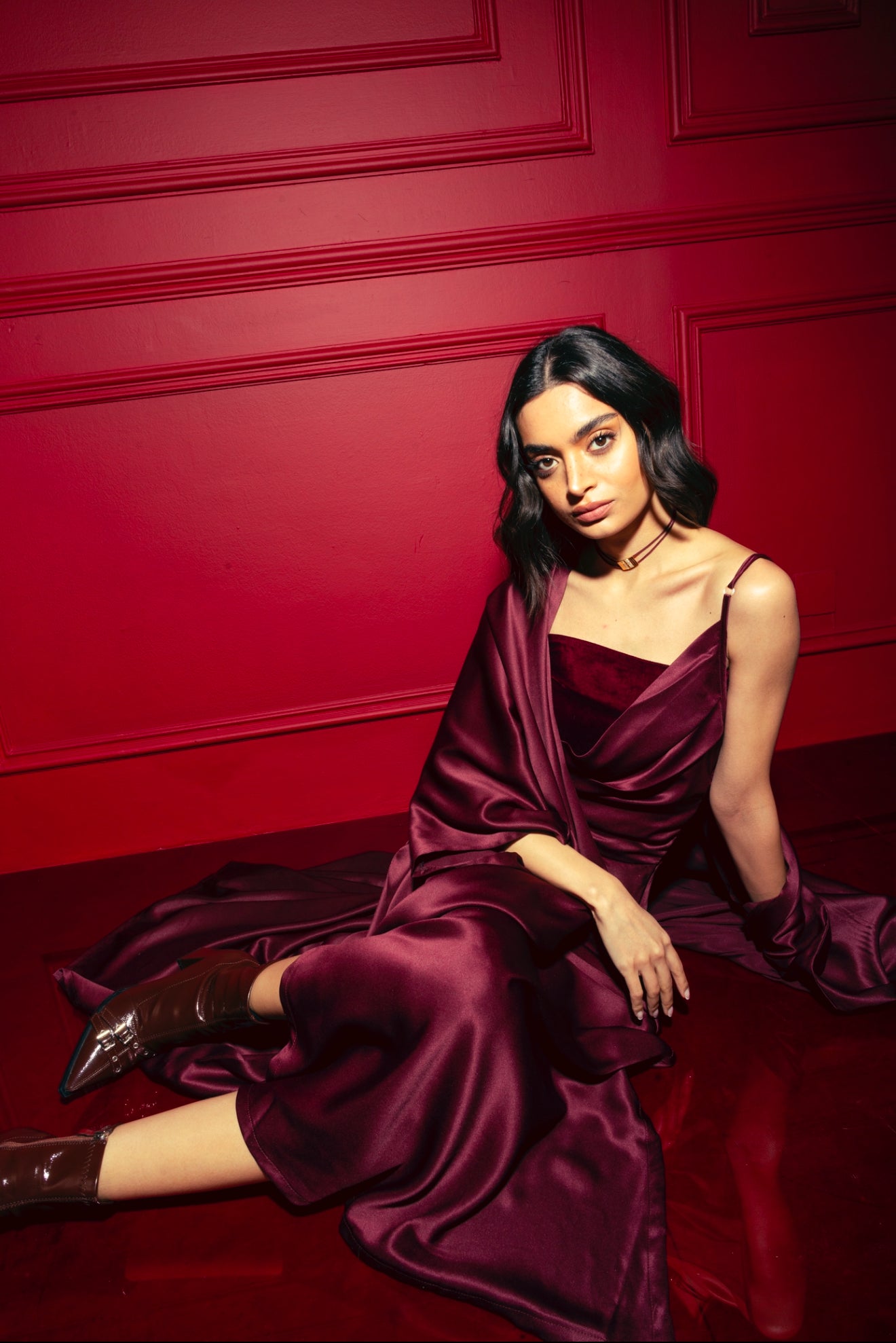 Ava -maroon