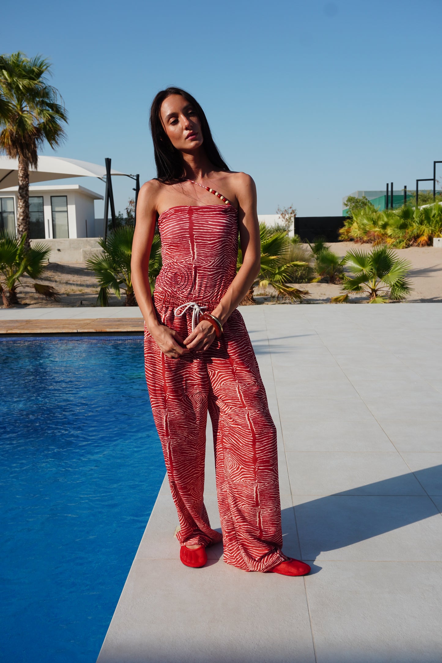Red zebra🦓 one line (only swimsuit)